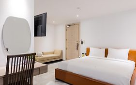 Sukhothai Residence Ruam Ruedi